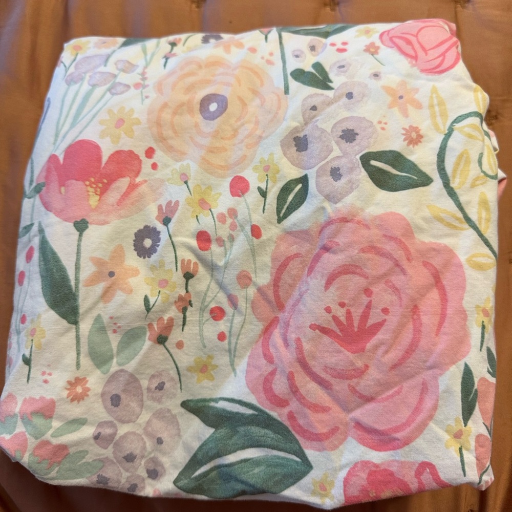 Pottery Barn Kids Floral Cotton crib sheet  multicolor watercolor floral